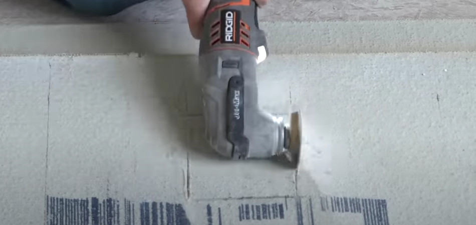 cutting  hole with a electric tool